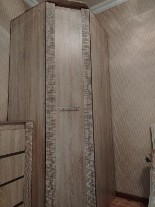 Удобный угловой шкаф