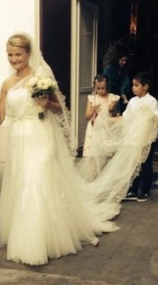 Rochie de mireasă Pronovias originală – stil clasic și elegant