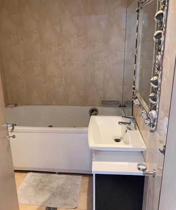 Продава се Тристаен апартамент в Бургас, Лазур - 81 кв.м за 1089 €/кв.м - Снимка #5