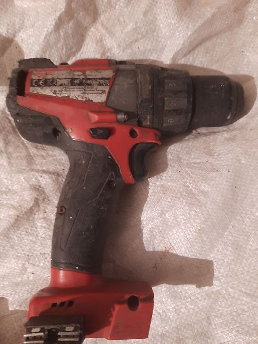 Milwaukee diletant duel puternica