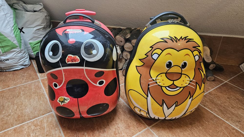 Детски куфари 2 бр.