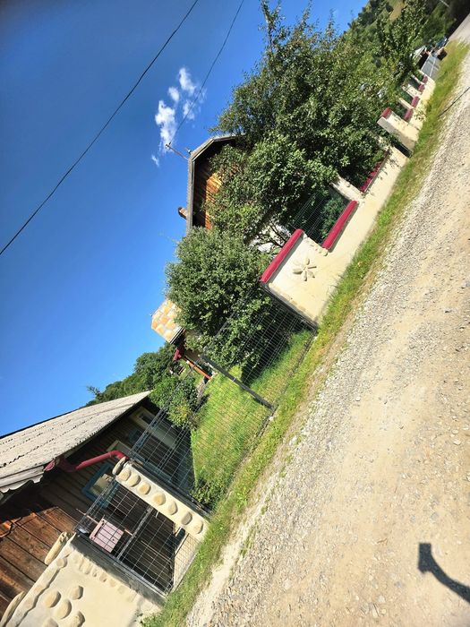 Casa Borca Centru- 5 camere-140mp- teren 1350 mp intravilan -Schimburi /Variante auto + diferența