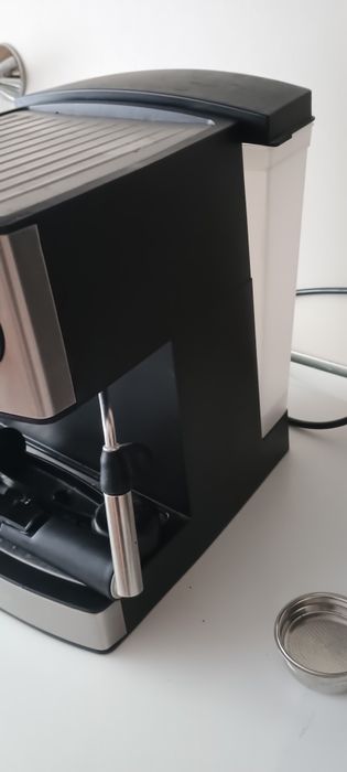 Кафе Машина  Rohnos