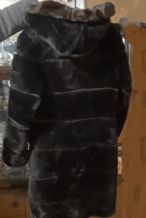 Продам облегченную цигейковую шубу