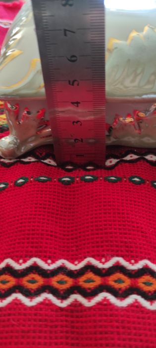 Българска стара порцеланова  кутия ,българска фигура папагал