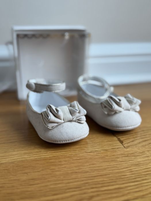 Mayoral бебешки обувки