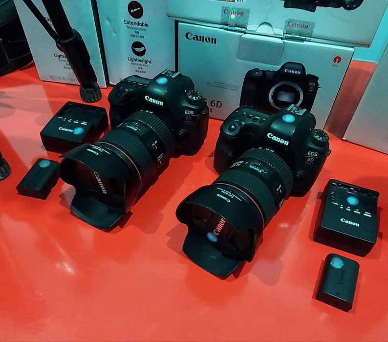 Sotiladi: Fotoapparat va obektiv – deyarli yangi holatda!