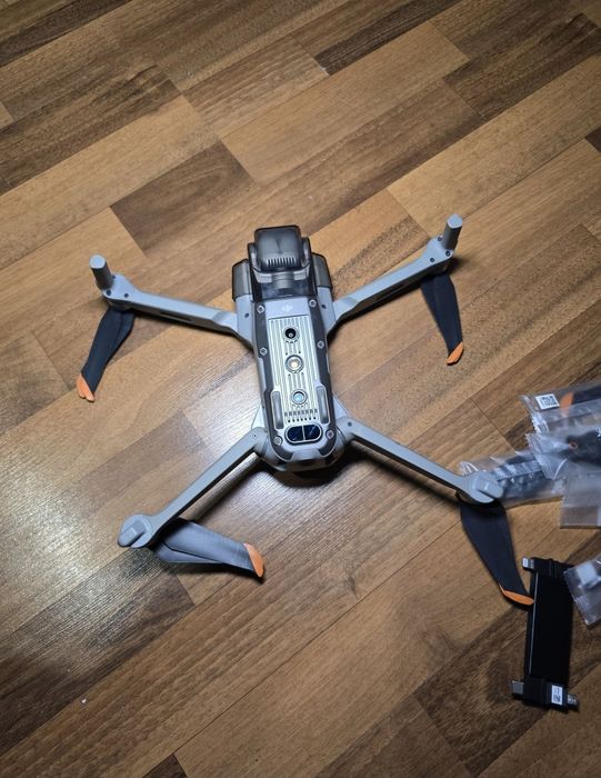Продавам Дрон DJI Air 2S