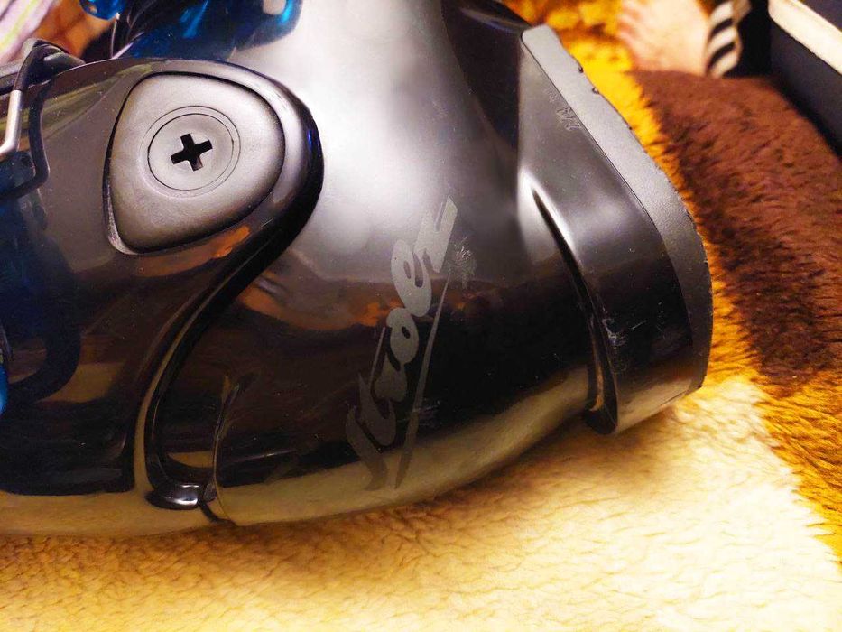 Продам Австрийские Лыжные ботинки, новые