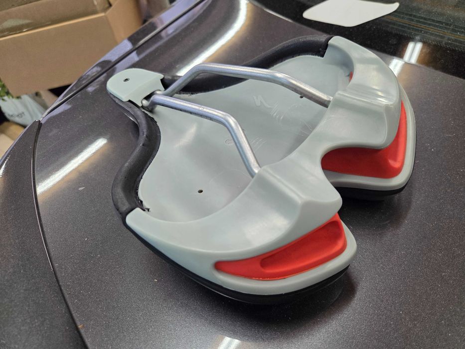 Удобна седалка за велосипед колело / Specialized Selle Italia Sonoma Gel