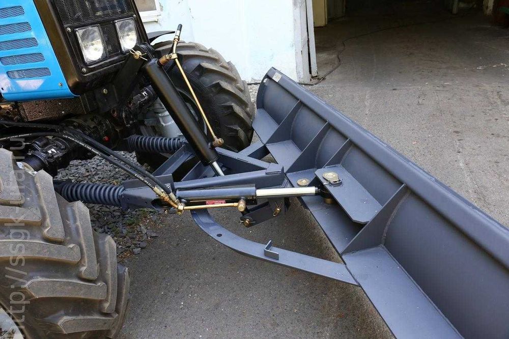 Коммунальная техника (Щетки,, отвалы)