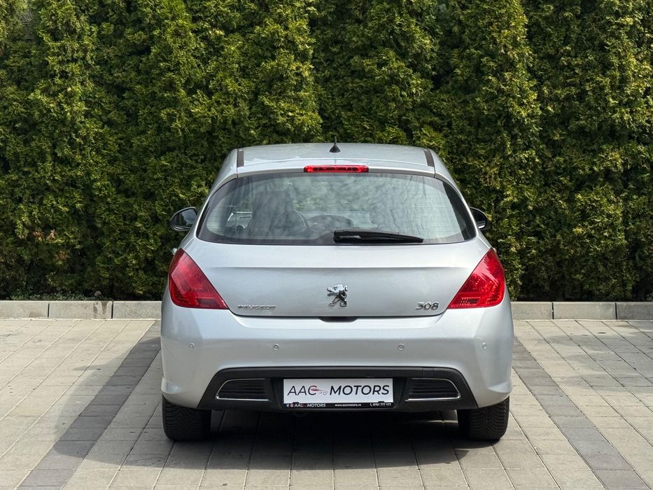 Peugeot 308 1.6i