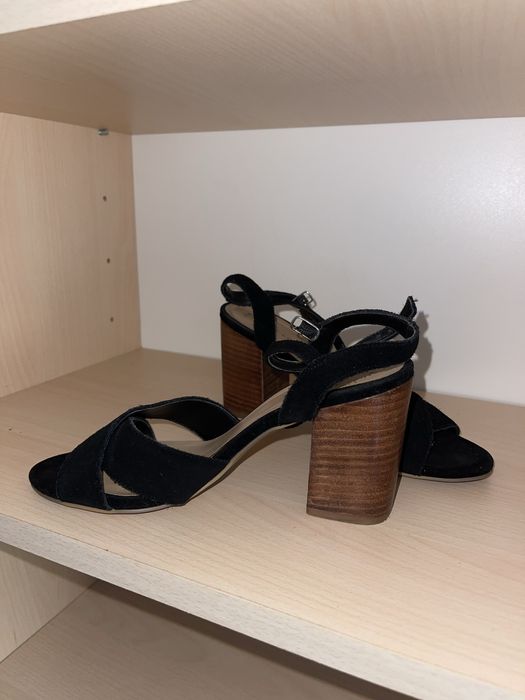 Sandale elegante toc patrat