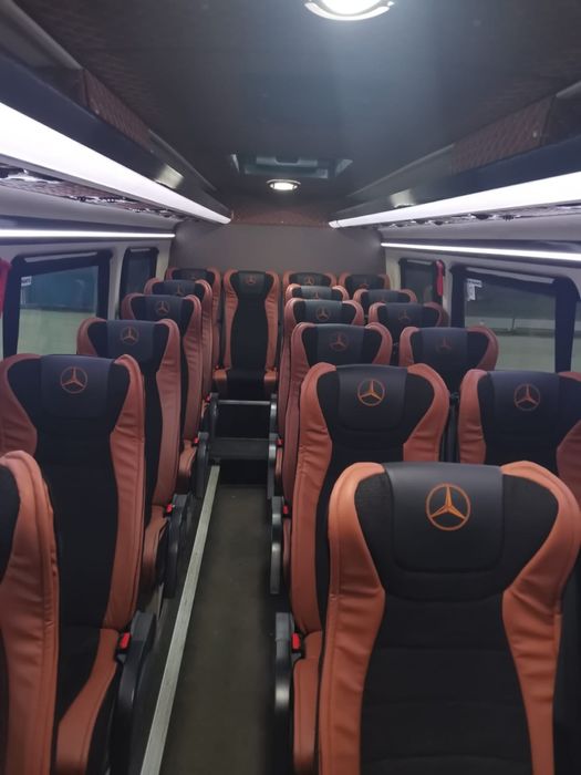 Microbuz Mercedes Sprinter 517
