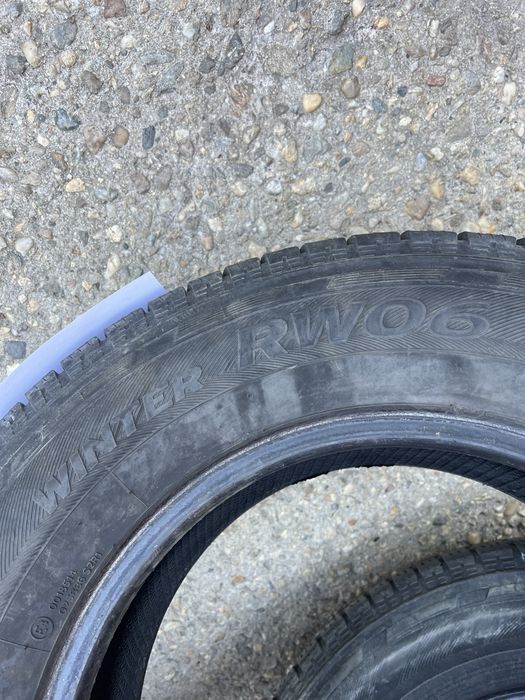 Hankook Winter RW06 205/75/R16C