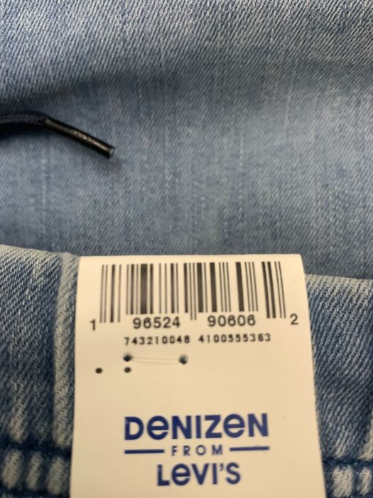 Levi’s • Denizen