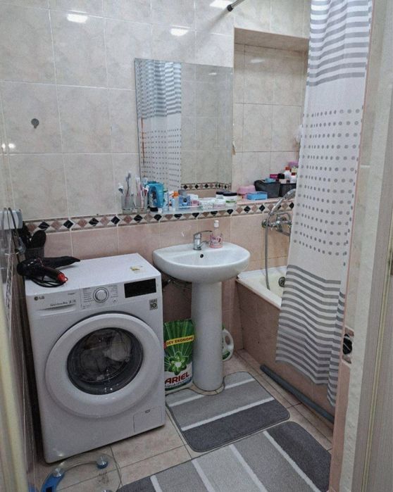 Продается 4 комн квартира на Шота Руставели V362