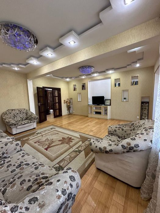 Куйлюк 4. 3/2/4.  Семья