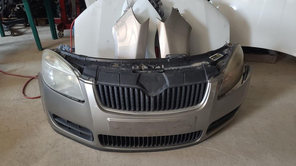 Bara fata cu faruri si trager cu radiator si ventilator 1.4 Skoda Fabi