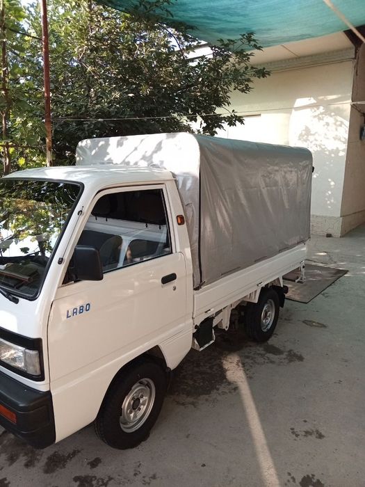 Labo tent. Bort. Bort tegidagi rezina sotiladi