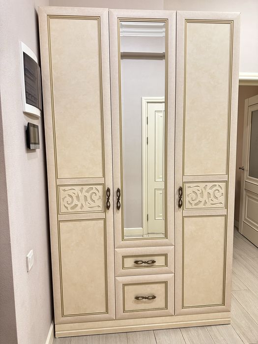 ШКАФ “АЛЕКСАНДРИЯ”, Любимый Дом — отличное состояние!