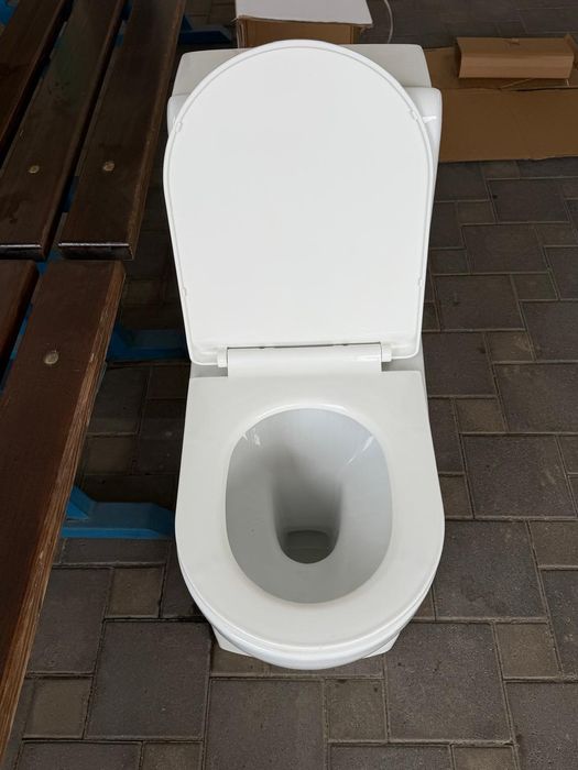 Продам унитаз в хорошем состоянии