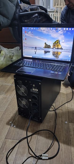 Упс бесперебойного питания 3000 кВт.