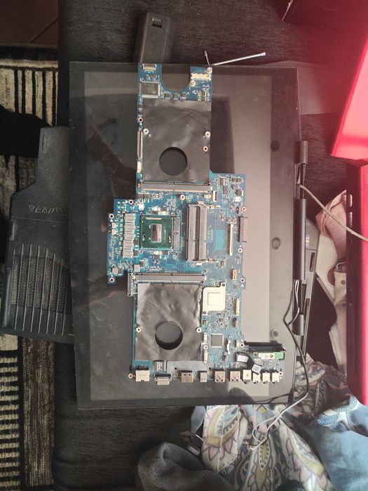 Alienware 18 MX по запчастям