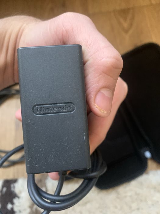 Nintendo Switch – 2 ревизия – Красный / Синий