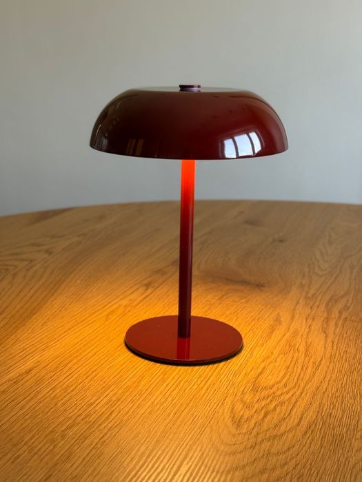 Стильный сенсорный ночник