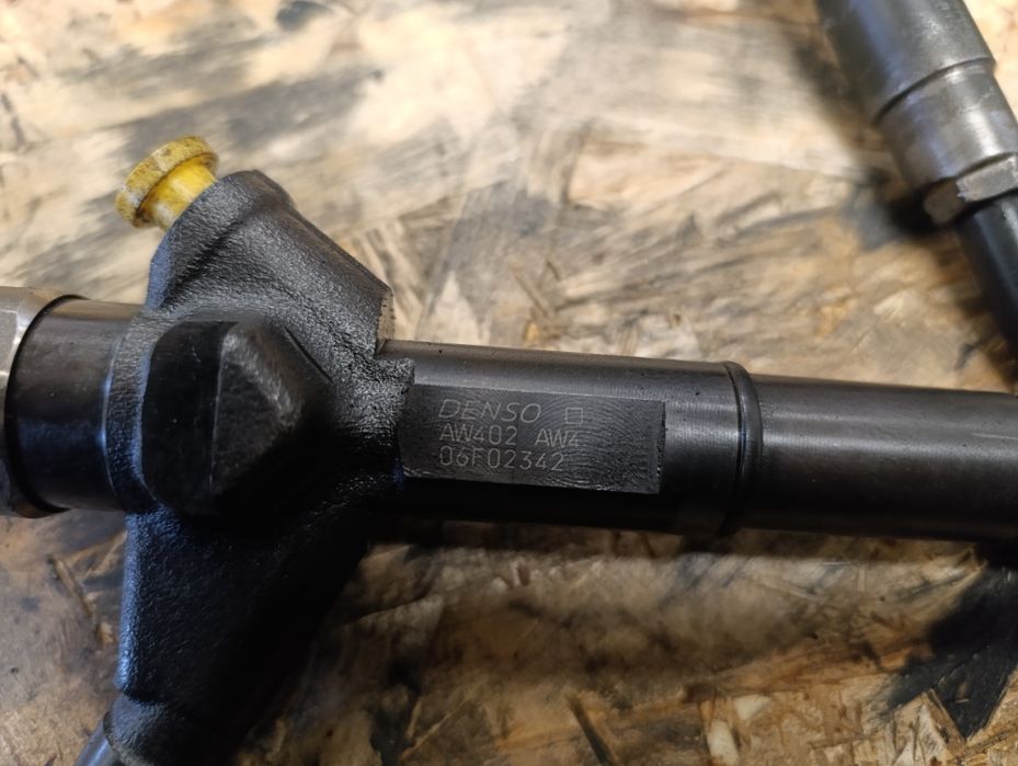 Дюзи Nissan Xtrail 2.2 AW402AW4