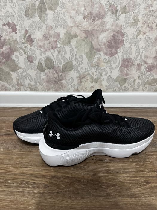 кроссовки Under Armour