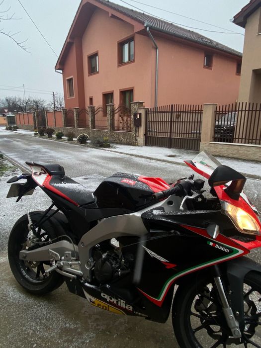 Vand Aprilia RS4 125 4T