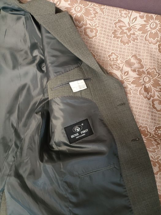 Мужской костюм тройка.