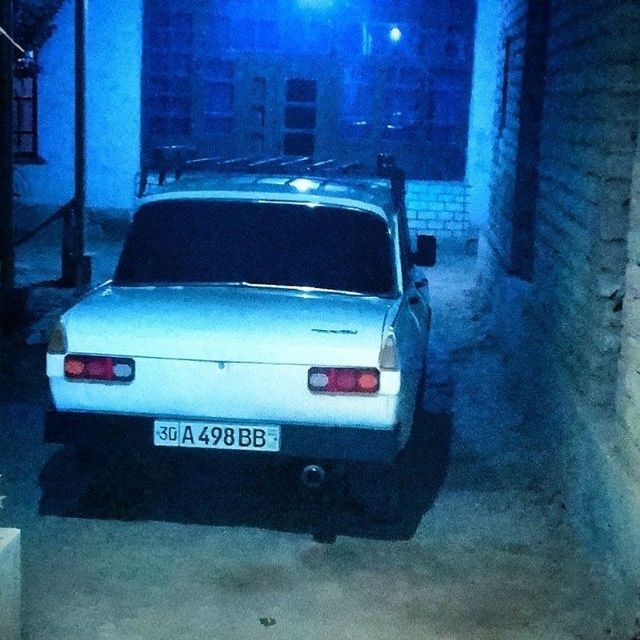 Mashina holati yaxshi faqat minish kerak hamma narsasi joida