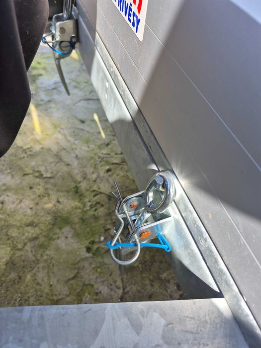 Ремарке за лек автомобил