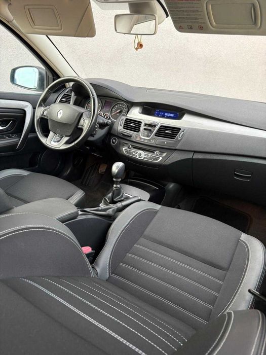 Renault Laguna 3 / 2014  / 110CP / LED / EURO 5 /  Sedan