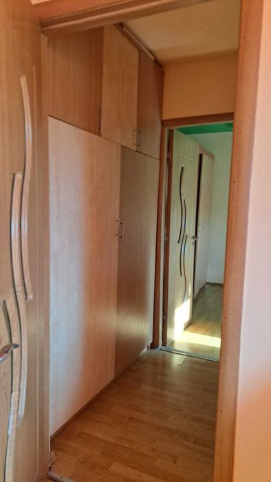Închiriez apartament 2 camere,zona Cotu Mic!