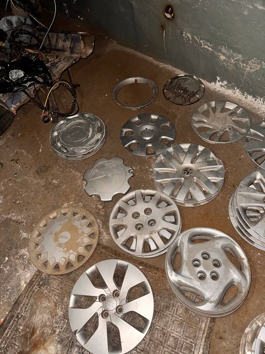 Продам колпаки автомобильные