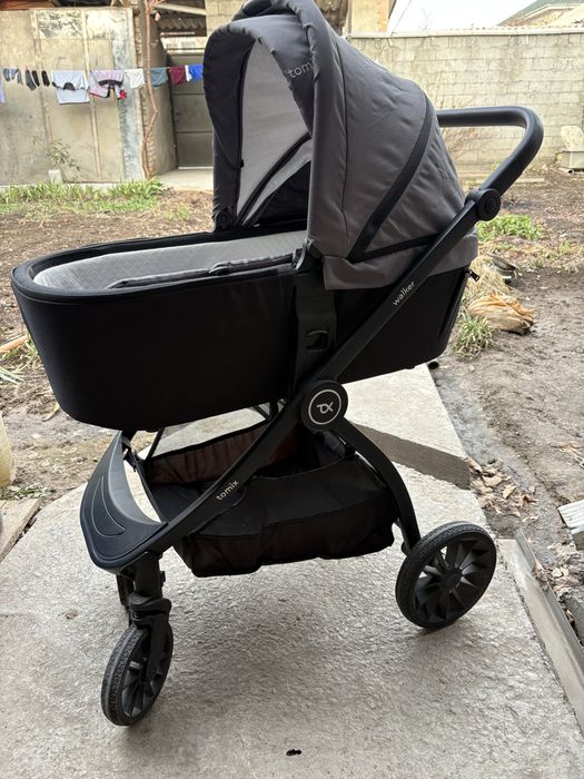 Продается коляска Tomix 2в1