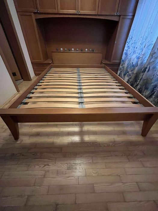 Легло от масивно дърво за матрак 140/190