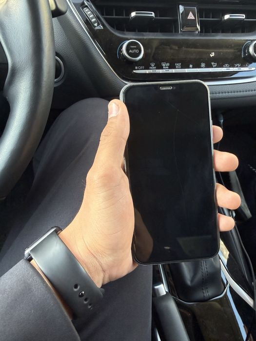 Продам айфон 11 128гб