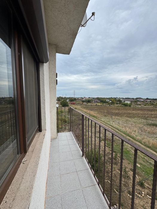 Apartament 3 camere 75 mp2