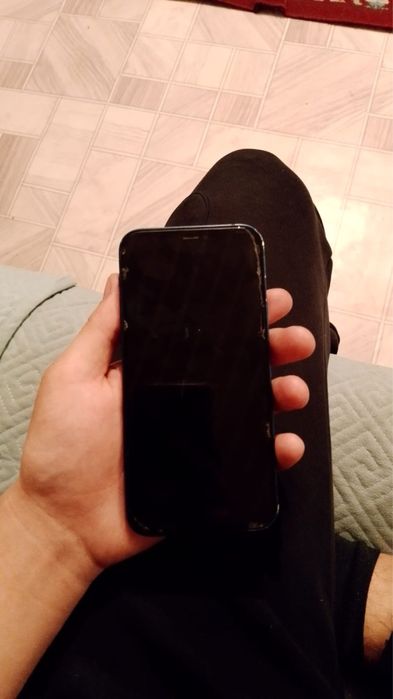 Айфон 12 синий.