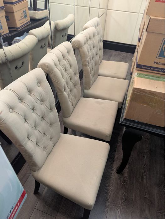 Продам 8 стульев
