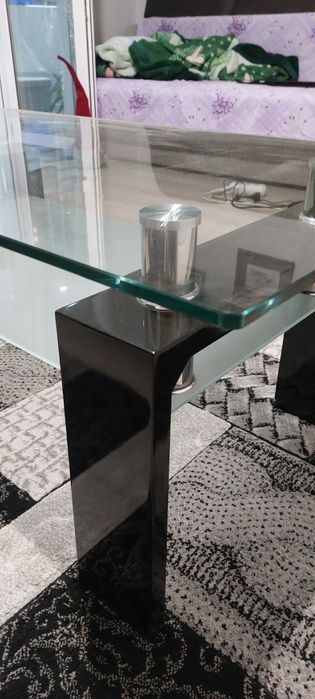 Vând masă sticla