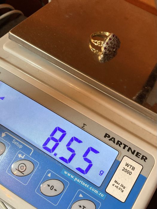 Inel aur cu diamante si rubine