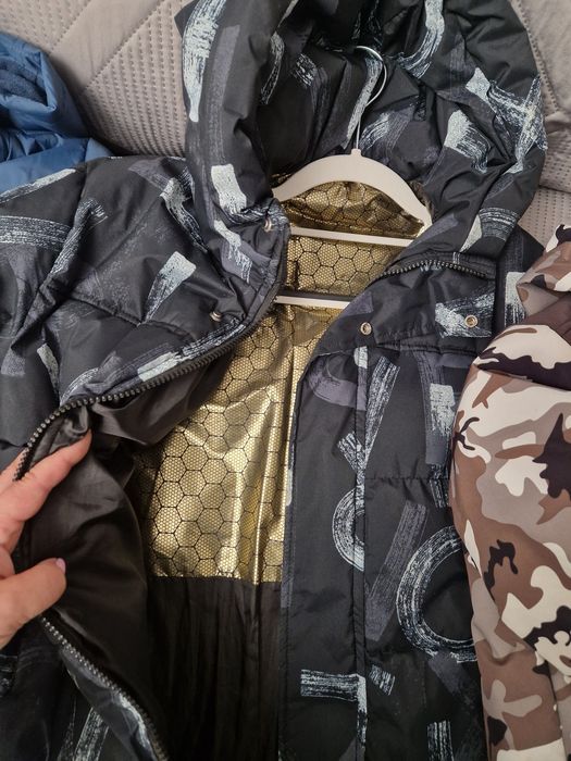 Продам куртки для мальчика