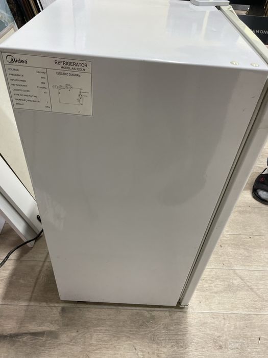 Продам холодильник