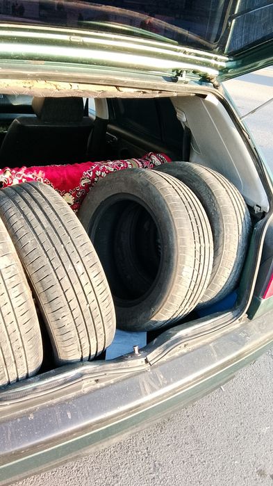 Шины б/у  сост средние